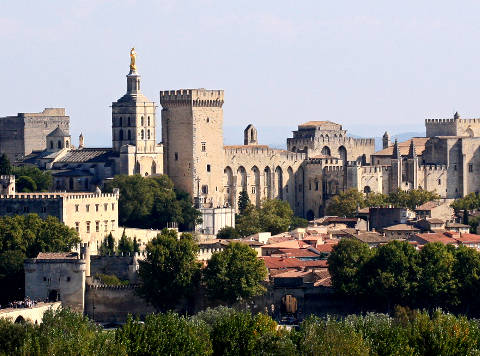 Photographie du Palais des Papes à Avignon.